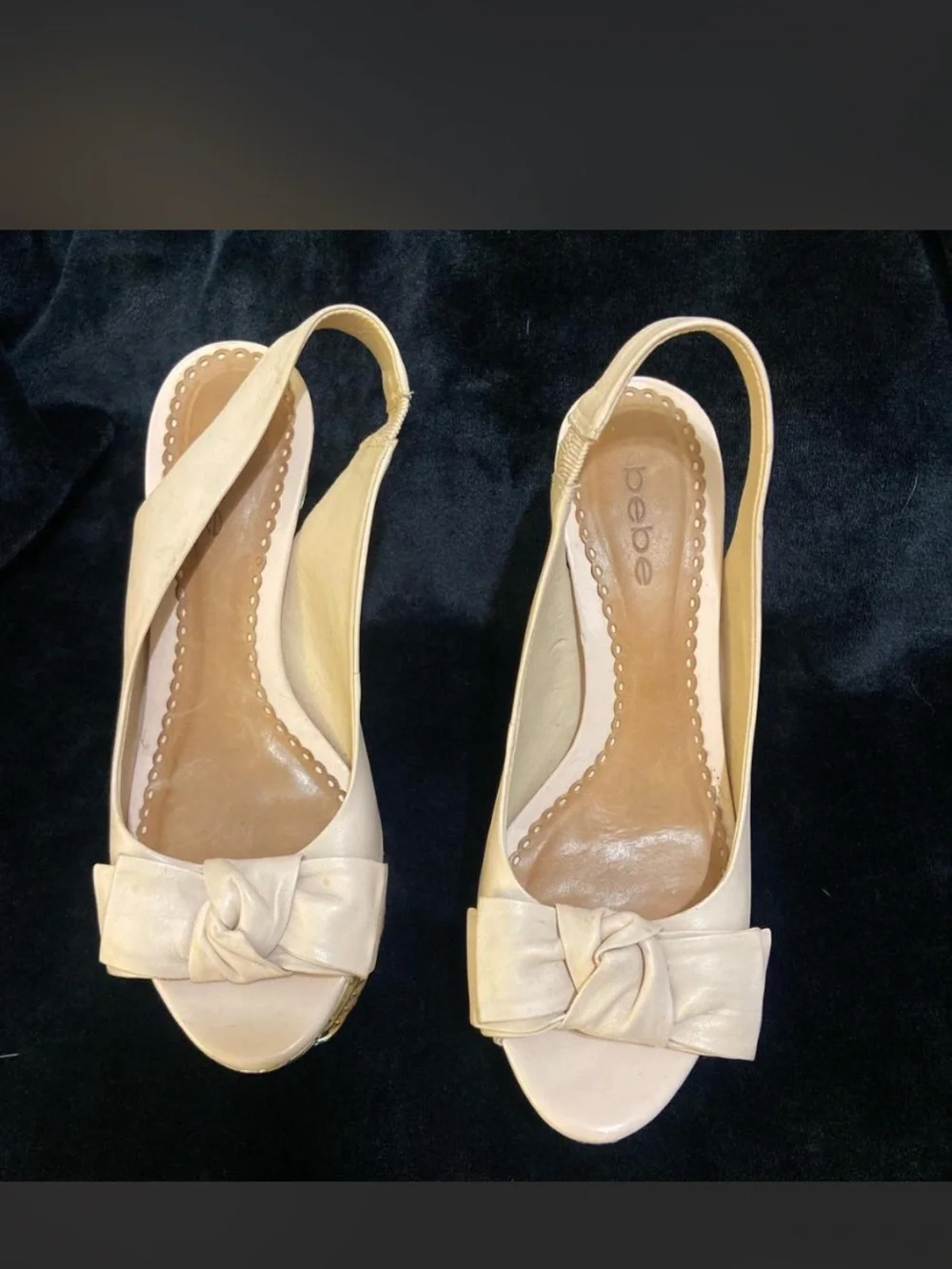 Vero Cuoio Cream Slingback Peep-Toe Heels with Bow and Gold Trim
